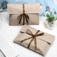 Sac à poussière en jute de luxe avec logo personnalisé, sac d'emballage pour vêtements et cheveux, pochette à rabat en lin de jute avec doublure en satin