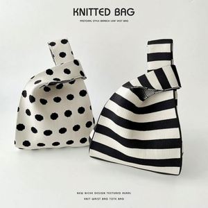 Wholesale Custom <b>Printing</b> Pattern Cute Wrist Knitted Woolen Bucket Small Crochet Knot Bag With Logo - Product Image 4