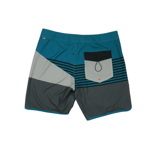 Short de surf pour hommes avec logo personnalisé écologique Short de surf mi-long de grande taille au design décontracté anti-rides Service de vente en gros OEM - Product Image 2