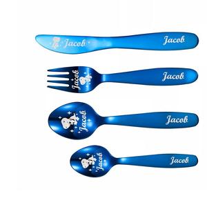 Juego de <span class=keywords><strong>cubiertos</strong></span> con patrón de dibujos animados para niños, vajilla de estilo occidental, <span class=keywords><strong>cubiertos</strong></span> de cobre, tenedor y cuchara, 4 piezas - Product Image 1