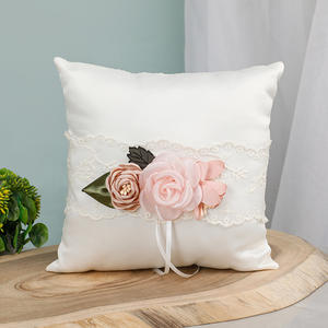 Hermosos regalos de boda para pareja Aniversario Compromiso Día de San Valentín Lazo Almohada cuadrada para caja de anillo de bodas - Product Image 6