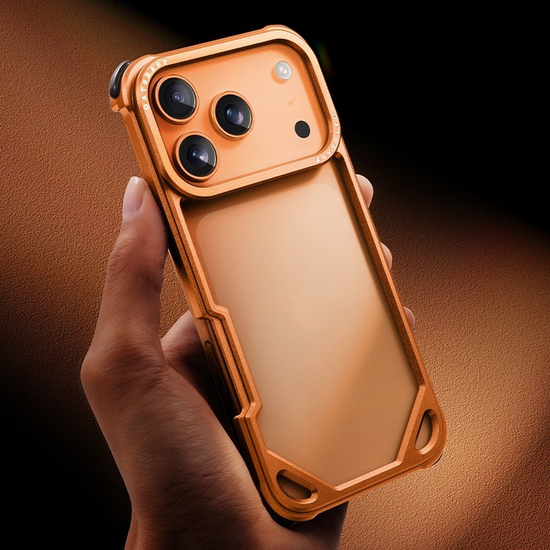 How to Choose the Best Metal Case for iPhone: Buying Guide 2024