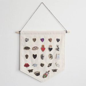 Thăng Hoa Đầy Đủ Màu Sắc Cá Nhân Logo Tường Trang Trí Hiển Thị Tùy Chỉnh Trống Vải Treo Cờ Biểu Ngữ Với Bằng Gỗ chốt - Product Image 2