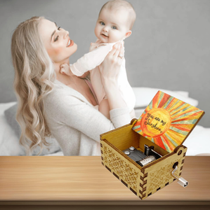 Carillon in legno a manovella, adatto ai bambini per suonare musica come regali di compleanno e di festa - Product Image 5