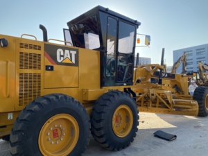 รถเกรดเดอร์ CAT 140H สภาพดี รักษาอย่างสม่ำเสมอ พร้อมริปเปอร์หลังครบชุด สำหรับงานสร้างถนนในหมู่บ้านและการเตรียมพื้นดิน - Product Image 2