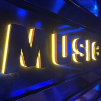 Enseigne personnalisée avec logo d'entreprise en LED, lettres en relief 3D rétroéclairées en métal/acrylique, enseignes publicitaires