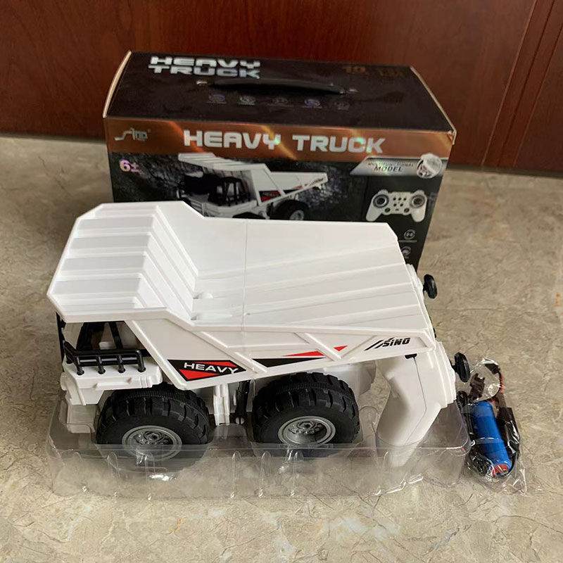 2.4GHz RC Dump Truck with Light & Music - Construction