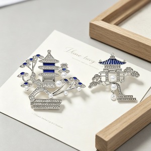 Nuevo Broche de Perlas con Diseño de Pabellón y <span class=keywords><strong>Terraza</strong></span> al Estilo Chino, Borla con Diseño de Nicho de Estilo Chino, Accesorio <span class=keywords><strong>para</strong></span> Hanfu y Cheongsam - Product Image 1