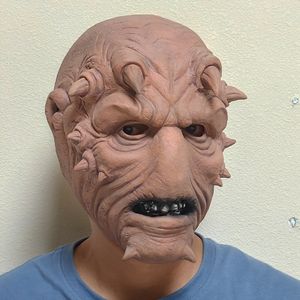 Máscara de Látex Marrón con Púas, Diseño de Monstruo Mutante con Características Grotescas Únicas para Fiestas de Disfraces de Halloween - Product Image 4