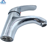 Contemporain moderne en céramique robinet de pluie mural eau chaude froide mitigeur ensemble salle de bain douche bain raccords sans contact