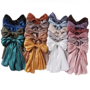 <span class=keywords><strong>JYL</strong></span> moda mujer largo plisado brillo seda tacto chal gasa Hijab Color sólido verano pañuelo Malasia - Product Image 2