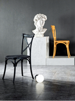 Chaises de salle à manger en plastique haut de gamme au design nordique, modernes et très vendues à l'international pour la maison, les mariages, les hôtels et les restaurants