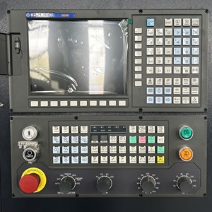 Centre d'usinage CNC VMC855, rail à rouleaux, équipement de fraisage vertical CNC de grande capacité pour coupes lourdes - Product Image 4