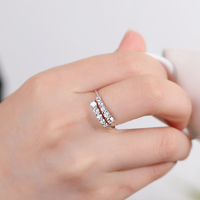 Bijoux de mode, bague minimaliste moderne en moissanite ronde, argent sterling 925, pour femmes