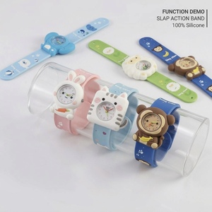 Orologio da Polso in Silicone PVC 3D a Forma di Coniglio, Regalo per Bambini - Product Image 6