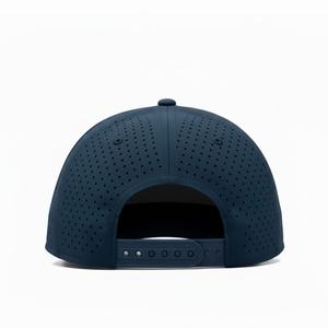 Gorra de Béisbol/Golf Impermeable de Alto Rendimiento, Personalizada OEM, 5 Paneles, Corte Láser, Parche de Goma, Cierre a Presión, Gorra Deportiva para Exteriores - Product Image 4