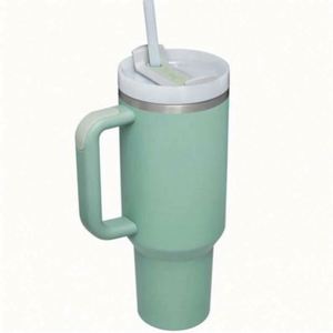 Custom 304 Stainless Steel Vacuum Insulated Tumbler Water Bottle 20oz for 40oz Eco-Friendly Unisex with Handle - Product Image 1