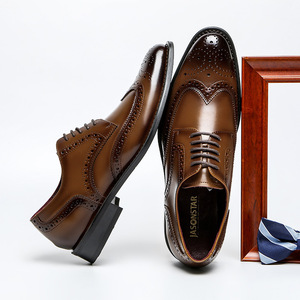 Chaussures décontractées pour hommes en cuir véritable léger, sculptées, antistatiques, antidérapantes, résistantes à l'usure, respirantes, désodorisantes, pour le bureau, les affaires et les mariages - Product Image 1