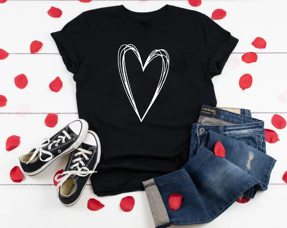 Женские футболки с круглым вырезом и сердечками на День святого Валентина, свободная футболка с коротким рукавом и графическим принтом для влюбленных пар, топы D0343
