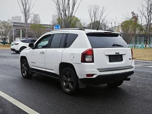 Jeep Compass 2014 (Import) 2.4L 4WD Édition Snake Eye Édition Limitée Capacité 4x4 SUV Classique - Product Image 4