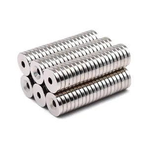 Grosir Magnet Neodymium Kekuatan Magnetik Kuat Magnet Neodymium Bulat dengan Lubang Countersunk untuk Sekrup