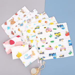 Baberos de algodón de seis capas Carlota para bebés, toallas de gasa estampadas de 30x30 cm para bebés con alta absorción - Product Image 2