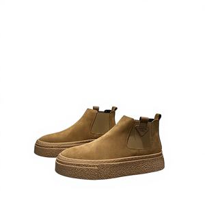 รองเท้าบูทเชลซีผู้ชาย รุ่นใหม่ปี 2026 สีพื้นเรียบง่าย สไตล์เรโทร วัสดุ PU พื้นหนา รองเท้าบูทข้อสั้นสำหรับฤดูใบไม้ร่วง - Product Image 1