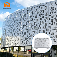 Panneaux de revêtement mural en aluminium découpés au laser sur mesure, revêtement poudré, système de mur-rideau décoratif extérieur en aluminium