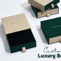 Boîte cadeau noire de grande taille avec logo personnalisé, fermeture magnétique, boîte d'emballage rigide en carton, boîte cadeau en papier de luxe pour vêtements