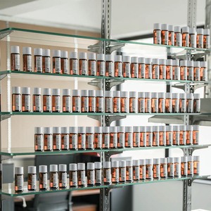 น้ำหอมโรลออน AMAromame Mane Oil กลิ่นดีไซเนอร์ คุณภาพดี - Product Image 2