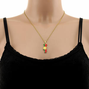 Collier pendentif en chaîne portugaise vintage à gouttes d'huile en diamant tendance plaqué or en acier inoxydable, style sportif - Product Image 4