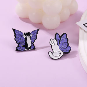 Фиолетовая бабочка кошка Металлическая Булавка на заказ ведьма Кот Броши забавные животные значки на лацкан оптовая продажа Мягкие эмалевые булавки - Product Image 3