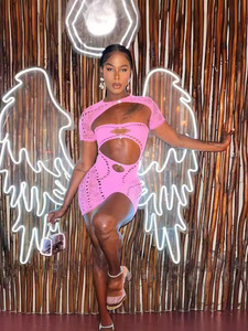 เดรสสีพื้นเซ็กซี่สำหรับผู้หญิง ดีไซน์เว้าเอว โชว์สะโพก ทรงเข้ารูป สไตล์สาวเปรี้ยว - Product Image 6