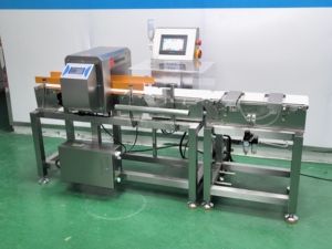 เครื่องตรวจจับโลหะแบบสายพานลำเลียงอัตโนมัติสำหรับอาหาร - Product Image 2