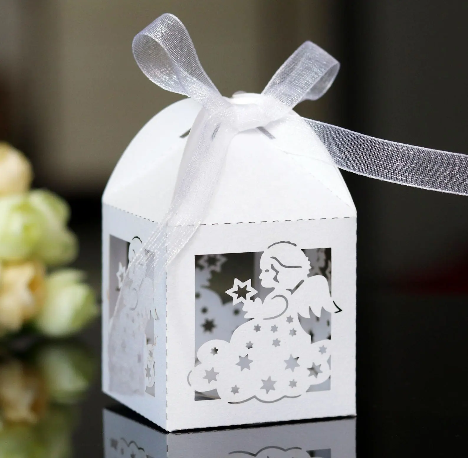 CSMD Chine Yiwu Fournisseurs Boutique en ligne en gros plié évider pas cher blanc vide bonbons anges faveurs boîte de bonbons pour la fête
