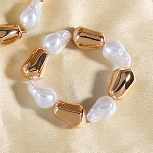 <span class=keywords><strong>Bracelet</strong></span> fantaisie pour femme, design exagéré, vente en gros à prix avantageux, <span class=keywords><strong>bracelet</strong></span> punk irrégulier et épais en CCB plaqué or 18 carats - Product Image 1