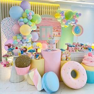 Decoraciones navideñas de conos de helado <span class=keywords><strong>gigantes</strong></span>, escultura de resina, donut, macarrón, piruleta, decoraciones de tierra de dulces - Product Image 3