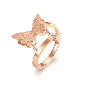 时尚18k玫瑰金电镀水晶蝴蝶戒指宝石不锈钢女性可调戒指