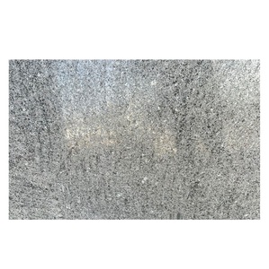 Bloque de granito negro flameado R, suministro de fábrica al por mayor, superficie de azulejo pulido para decoraciones de encimeras de pisos modernos - Product Image 1