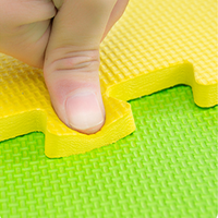 Tapis de yoga en mousse EVA de qualité garantie, dalles de mousse vibrantes à emboîtement, créatives pour les sous-sols, le rez-de-chaussée, la salle de sport