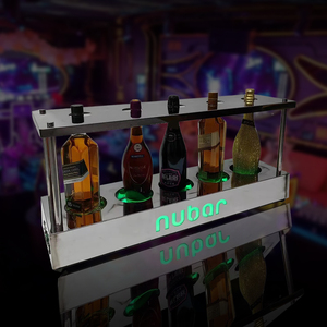 Estante <span class=keywords><strong>de</strong></span> exhibición <span class=keywords><strong>de</strong></span> botellas LED <span class=keywords><strong>de</strong></span> marca OEM personalizado, presentador cuadrado para publicidad <span class=keywords><strong>de</strong></span> vino hecho <span class=keywords><strong>de</strong></span> botellas múltiples <span class=keywords><strong>de</strong></span> Metal para escaparate - Product Image 1