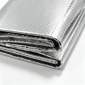 Film Réfléchissant RadPack en Bulles, Panneau <span class=keywords><strong>Isolant</strong></span> Thermique pour Économie d'Énergie, 60m x 5m pour Toiture - Product Image 3