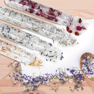 Logo Personnalisé Vente en Gros Sels de Bain de Luxe <span class=keywords><strong>Cristal</strong></span> SPA Cadeau avec Herbes et Fleurs Séchées Naturelles en Tube à Essai en Plastique - Product Image 3