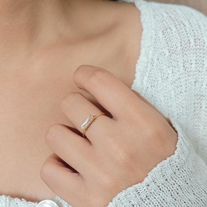 Bague en diamant de laboratoire de qualité supérieure, taille émeraude, 2,5 carats, finition plaquée or 14 carats, pour homme et femme, disponible au meilleur prix - Product Image 3