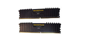 Prix Optimaux Vengeance 8 Go (2x4 Go) 2666 Kit de Bureau CMK8GX4M2A2666C16 RAM DDR4 - Product Image 5