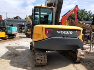 Excavatrice sur chenilles hydraulique d'occasion Volvo 60 d'origine japonaise, modèles Volvo EC55, EC60D, EC75D, EC80D, EC80, EC55D, EC55B, en promotion à prix réduit - Product Image 2