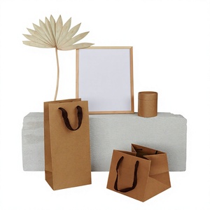 Sacs en papier kraft naturel 100 % recyclables en gros, faible MOQ, sacs de shopping personnalisés imprimés, usine du Vietnam - Product Image 1