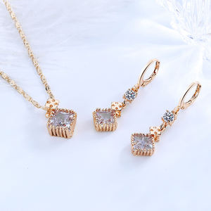 शीर्ष बेच 18k सोना मढ़वाया पीतल सुरुचिपूर्ण चमक वर्ग घन zirconia गहने सेट देवियों आभूषण महिलाओं के लिए सेट - Product Image 5
