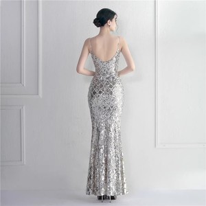 Sáng và thanh lịch quây dây Đầm với bùng và cinched trong bóng. Váy dài thanh lịch và gợi cảm cho một bữa tiệc. - Product Image 2