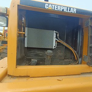 Chargeuse sur pneus d'occasion Cat 966F, faible nombre d'heures, d'origine japonaise, modèle classique robuste, efficace pour les carrières et la construction. - Product Image 6